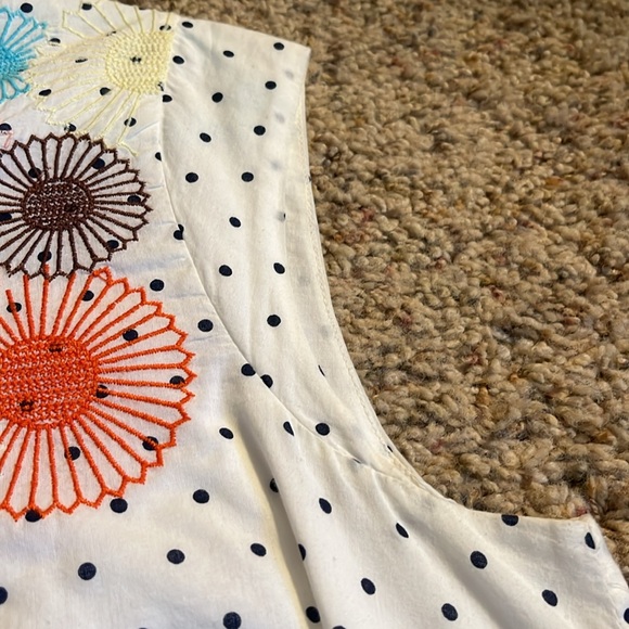 Beautiful embroidered Boden top - Picture 4 of 7